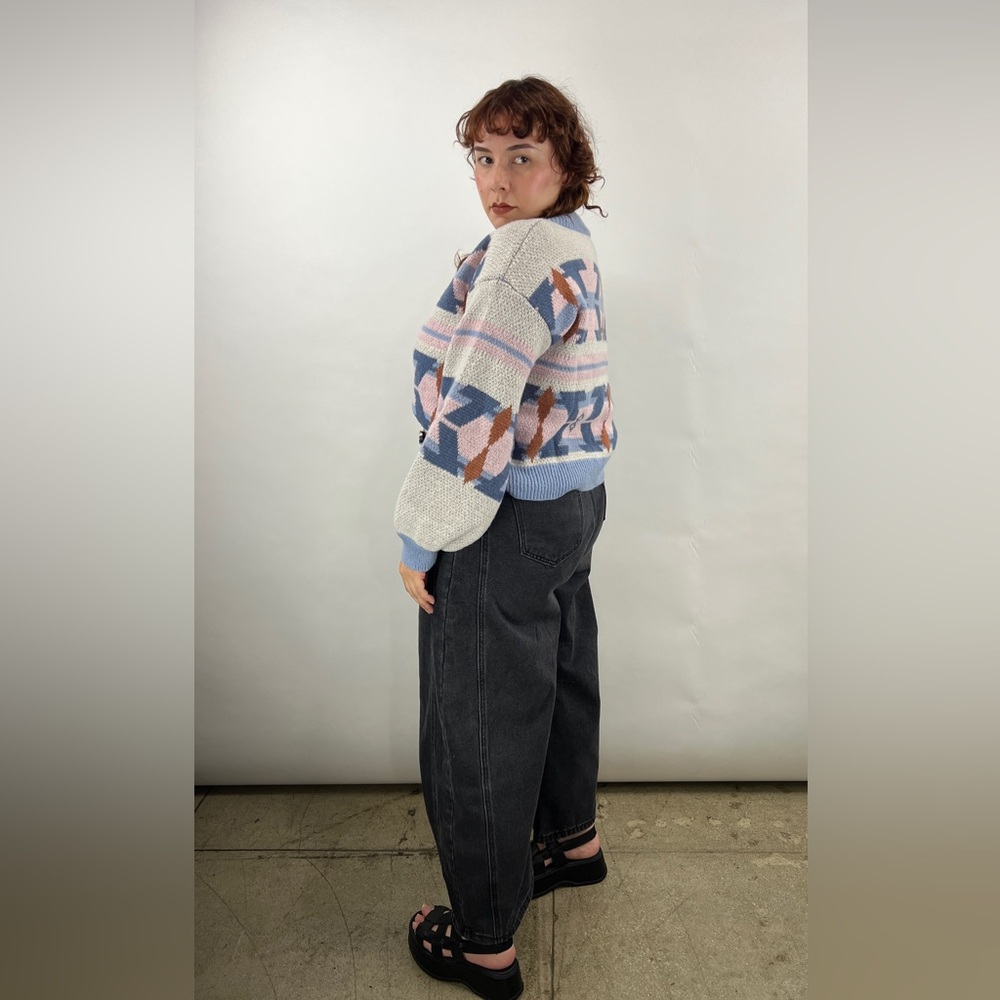 V. LOOK BOOK - Picture 4 of 15